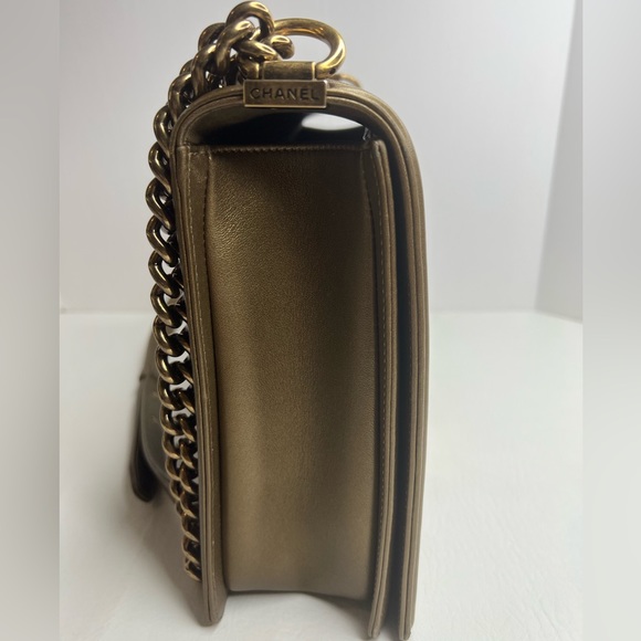 Chanel large maxi metallic bronze quilted boy flap bag - Picture 6 of 15
